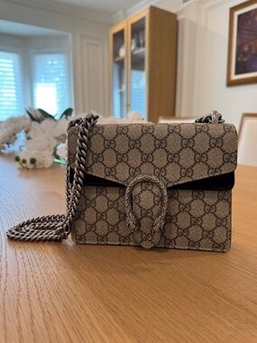 Gucci Beige GG Supreme Dionysus Crossbody with Silver Chain